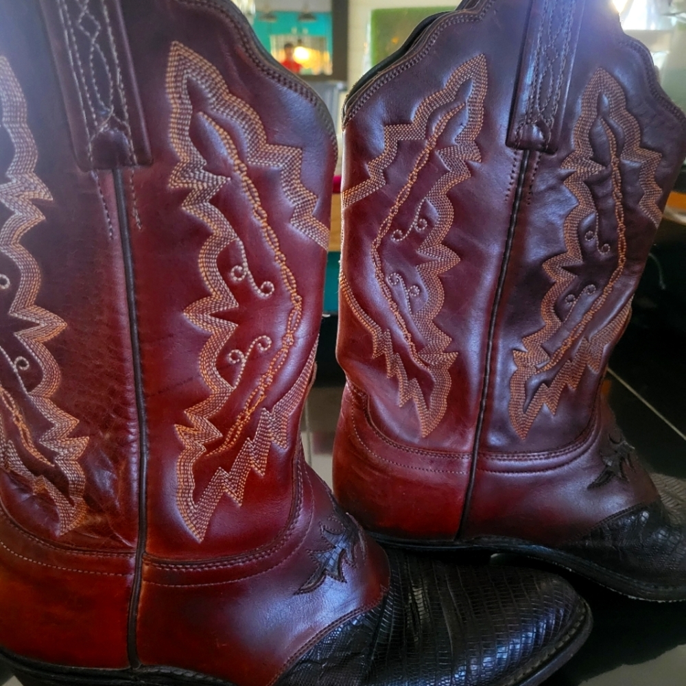 Ariat Cowboy Boots